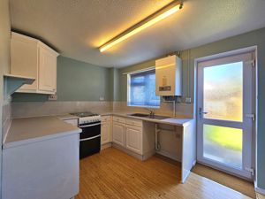 Photo 6- click for photo gallery